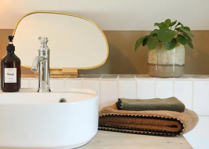 La Maison Du Cerisier - D'hotes Senlis (Oise)